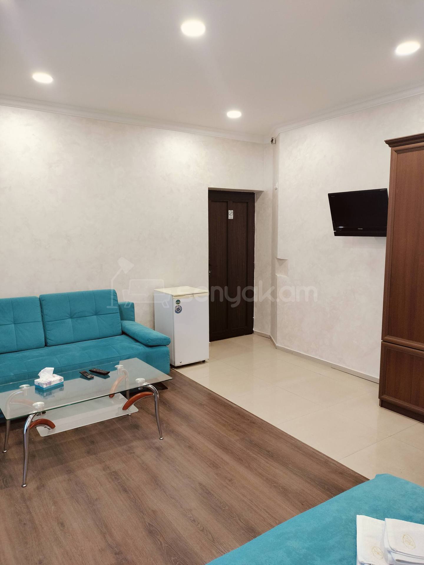 1 Սենյականոց Բնակարան Նորակառույցում, 30քմ, 2/3 հարկ, Դիզայներական Վերանորոգված