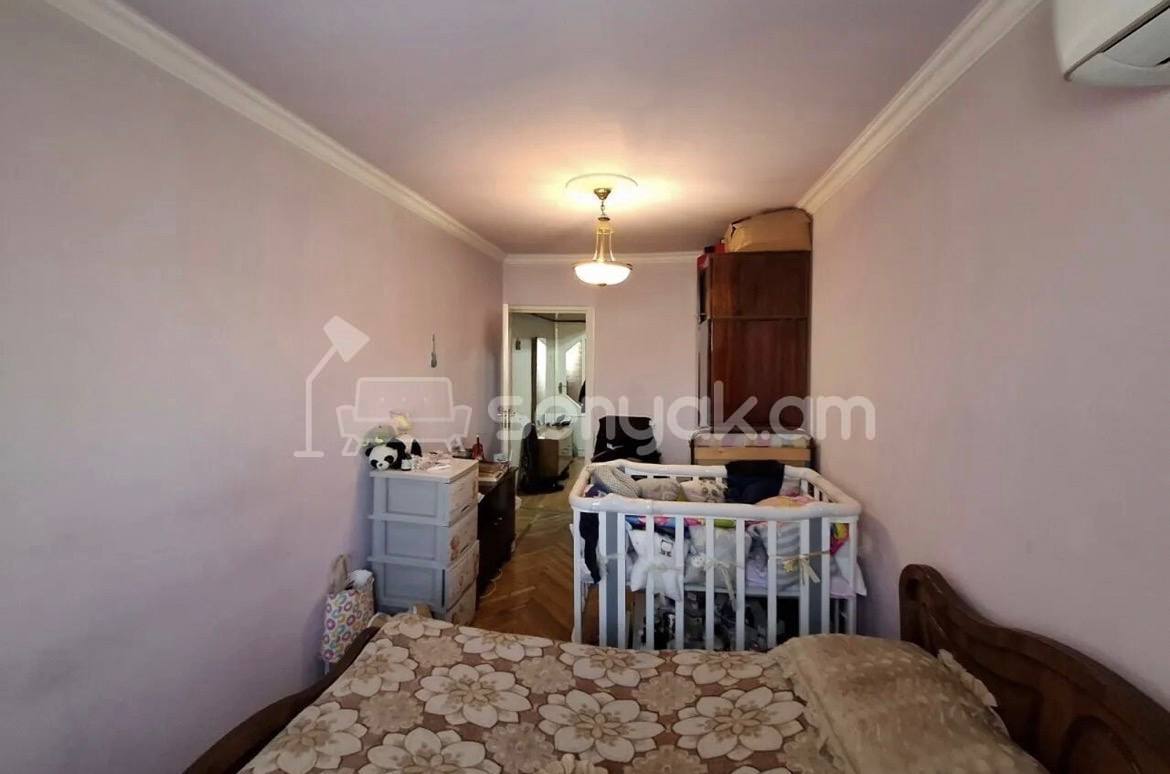 2 Սենյականոց Բնակարան Քարե Շենքում, 50քմ, 4/4 հարկ, Կապիտալ Վերանորոգված