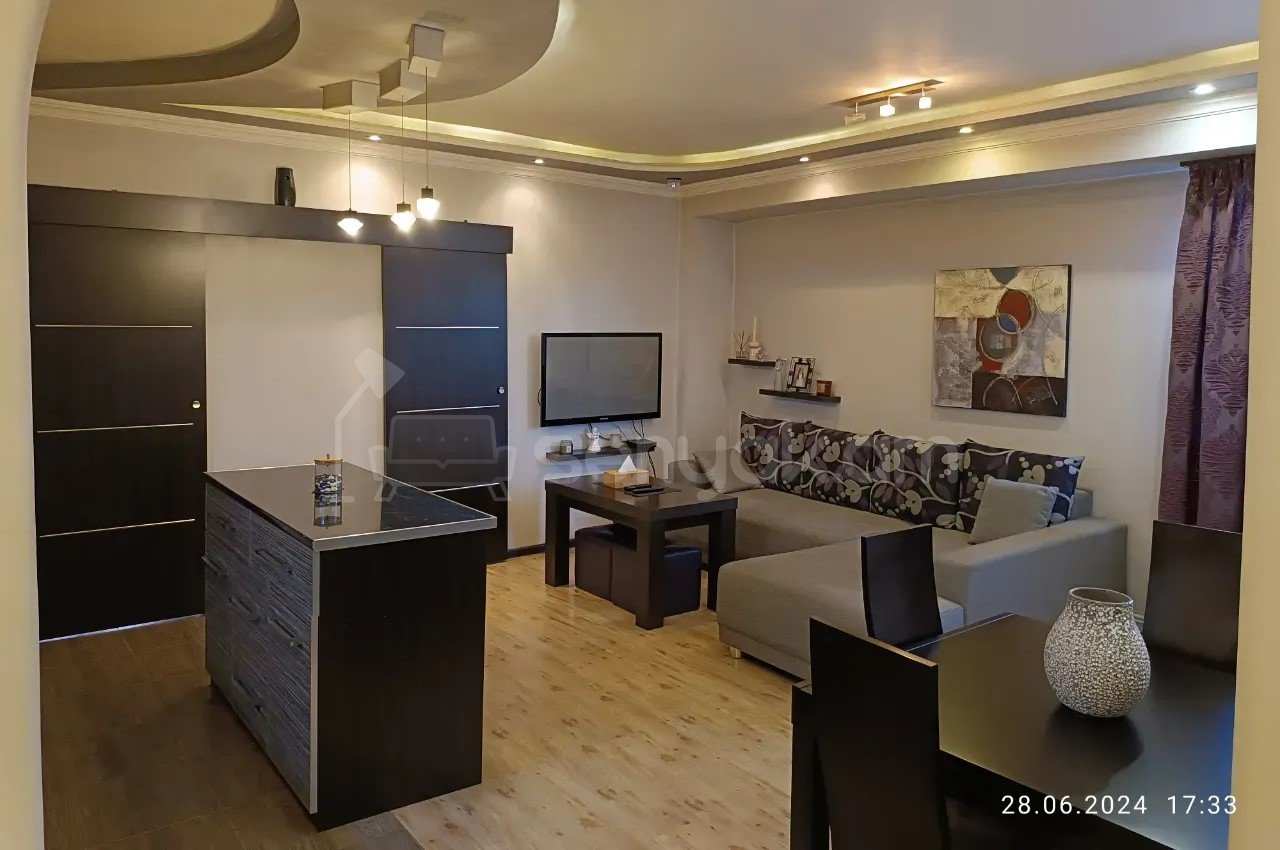 1 Սենյականոց Բնակարան, 44քմ, 4/9 հարկ, Դիզայներական Վերանորոգված