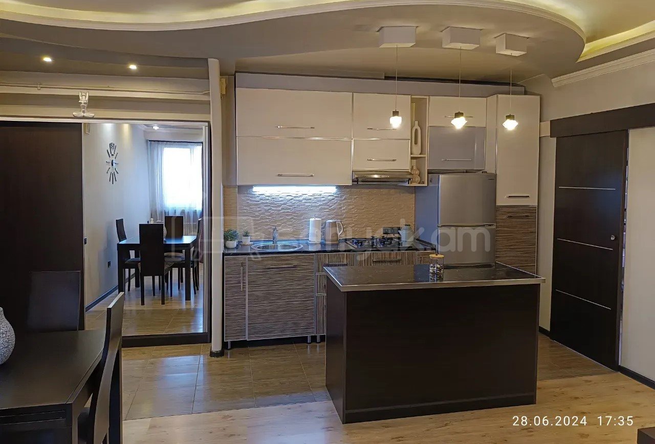 1 Սենյականոց Բնակարան, 44քմ, 4/9 հարկ, Դիզայներական Վերանորոգված