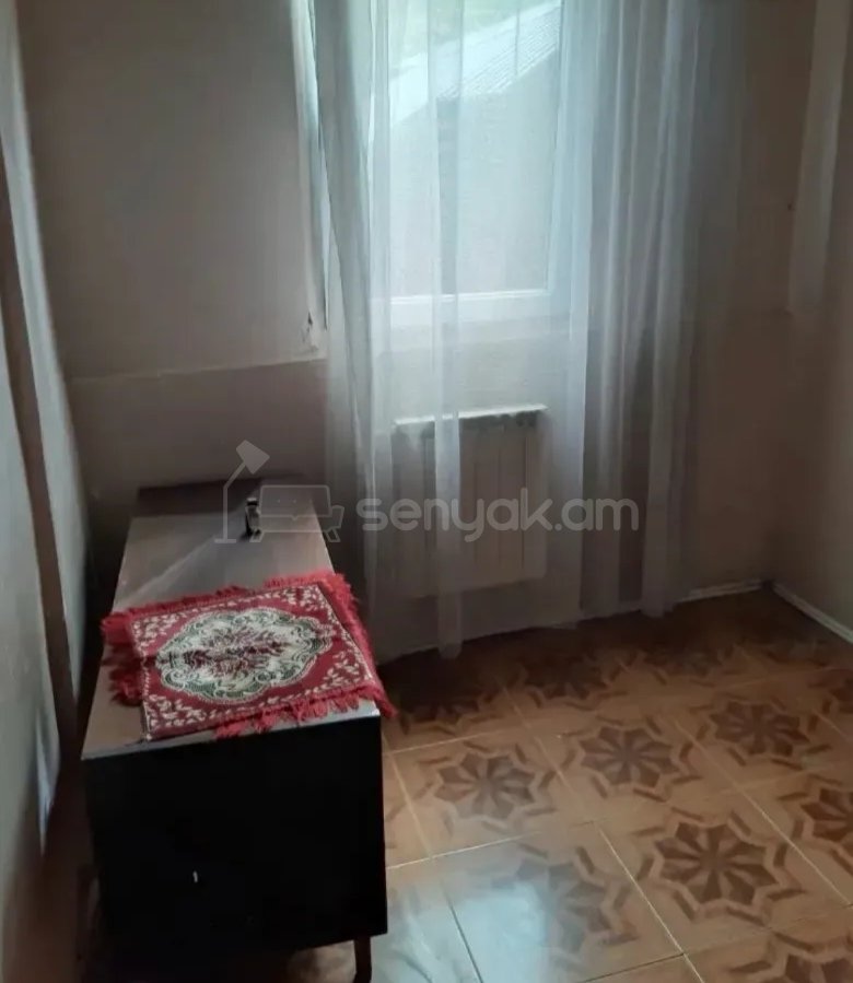 3 Սենյականոց Բնակարան, 70քմ, 2/9 հարկ, Նորմալ Վիճակում, Կահավորված