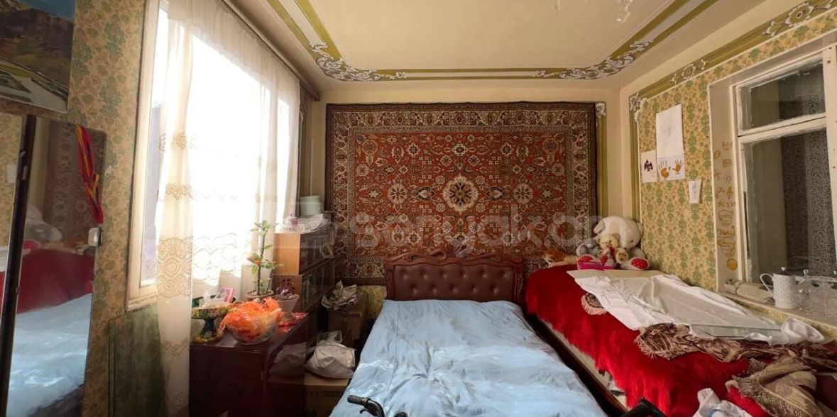 3 Սենյականոց Բնակարան Քարե Շենքում, 100քմ, 2/5 հարկ, Կոսմետիկ Վերանորոգված