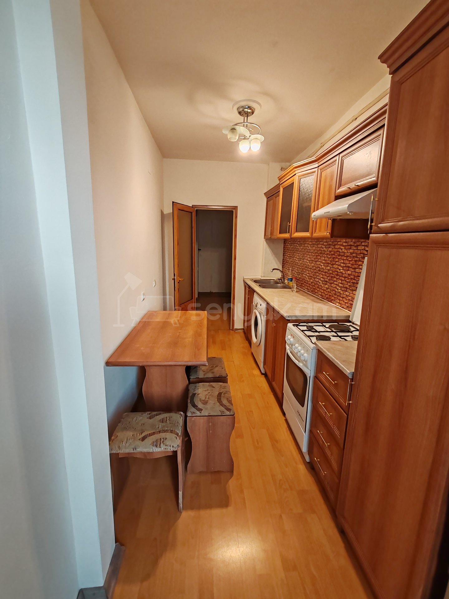 2 Սենյականոց Բնակարան, 50քմ, 3/9 հարկ, Նորմալ Վիճակում, Կահավորված