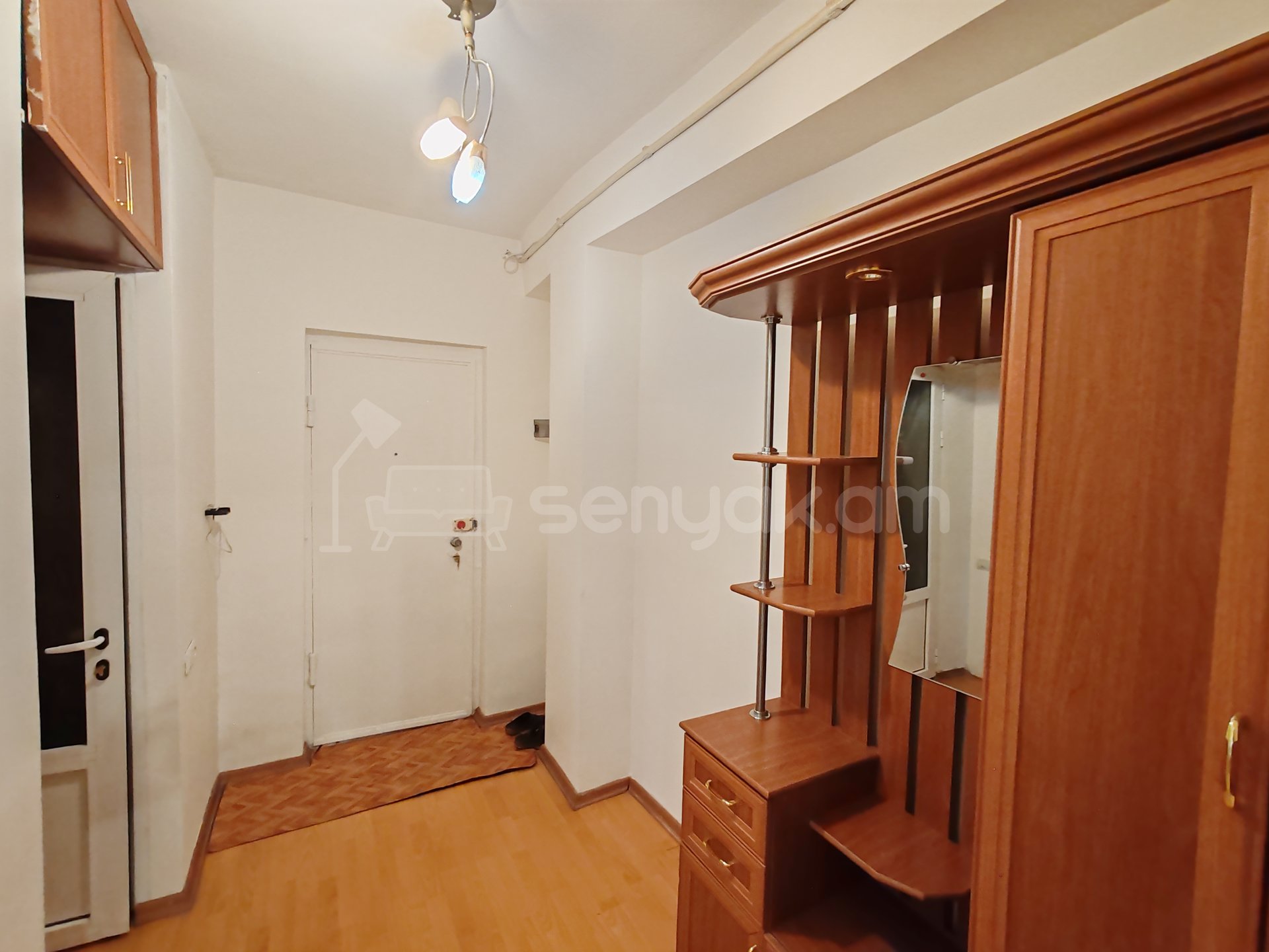 2 Սենյականոց Բնակարան, 50քմ, 3/9 հարկ, Նորմալ Վիճակում, Կահավորված