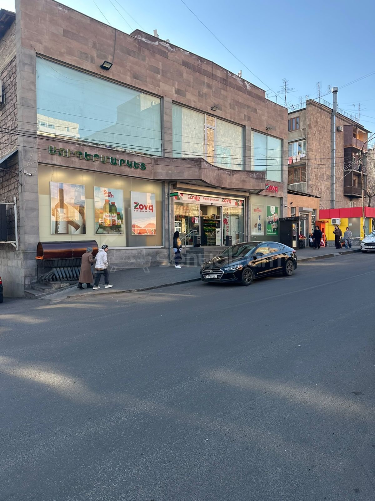 1 Սենյականոց Բնակարան Քարե Շենքում, 40քմ, 4/5 հարկ, Պետական Վիճակում