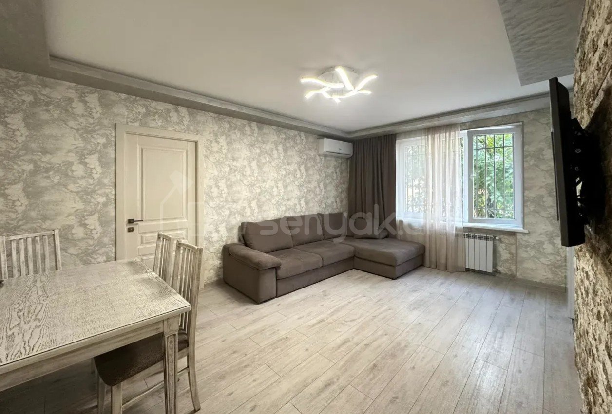 2 Սենյականոց Բնակարան Քարե Շենքում, 60քմ, 2/5 հարկ, Դիզայներական Վերանորոգված, Կահավորված, Արևկող