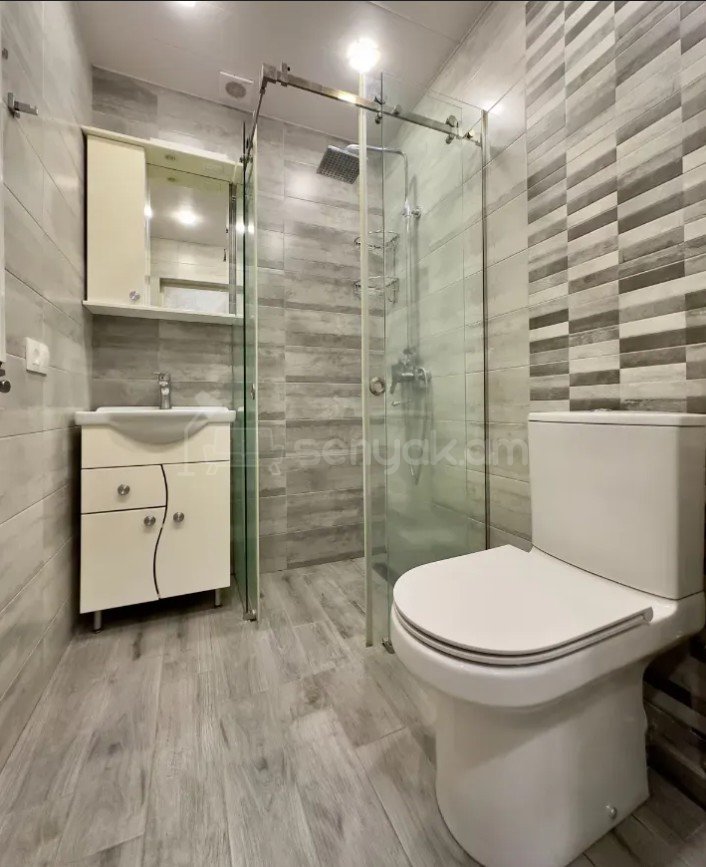 2 Սենյականոց Բնակարան Քարե Շենքում, 60քմ, 2/5 հարկ, Դիզայներական Վերանորոգված, Կահավորված, Արևկող