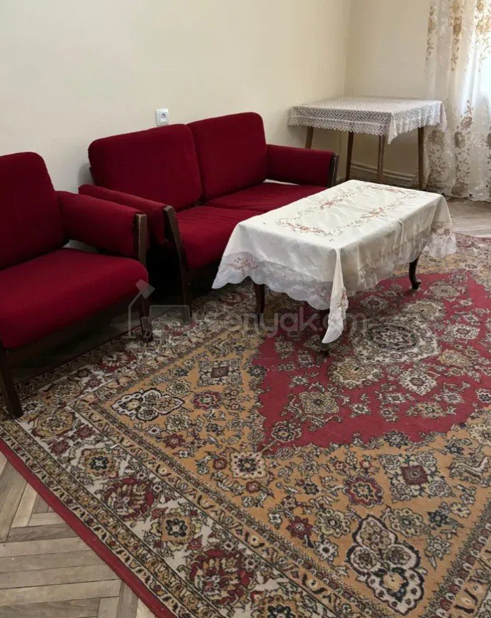 2 Սենյականոց Բնակարան Քարե Շենքում, 60քմ, 4/5 հարկ, Նորմալ Վիճակում, Կահավորված, Արևկող