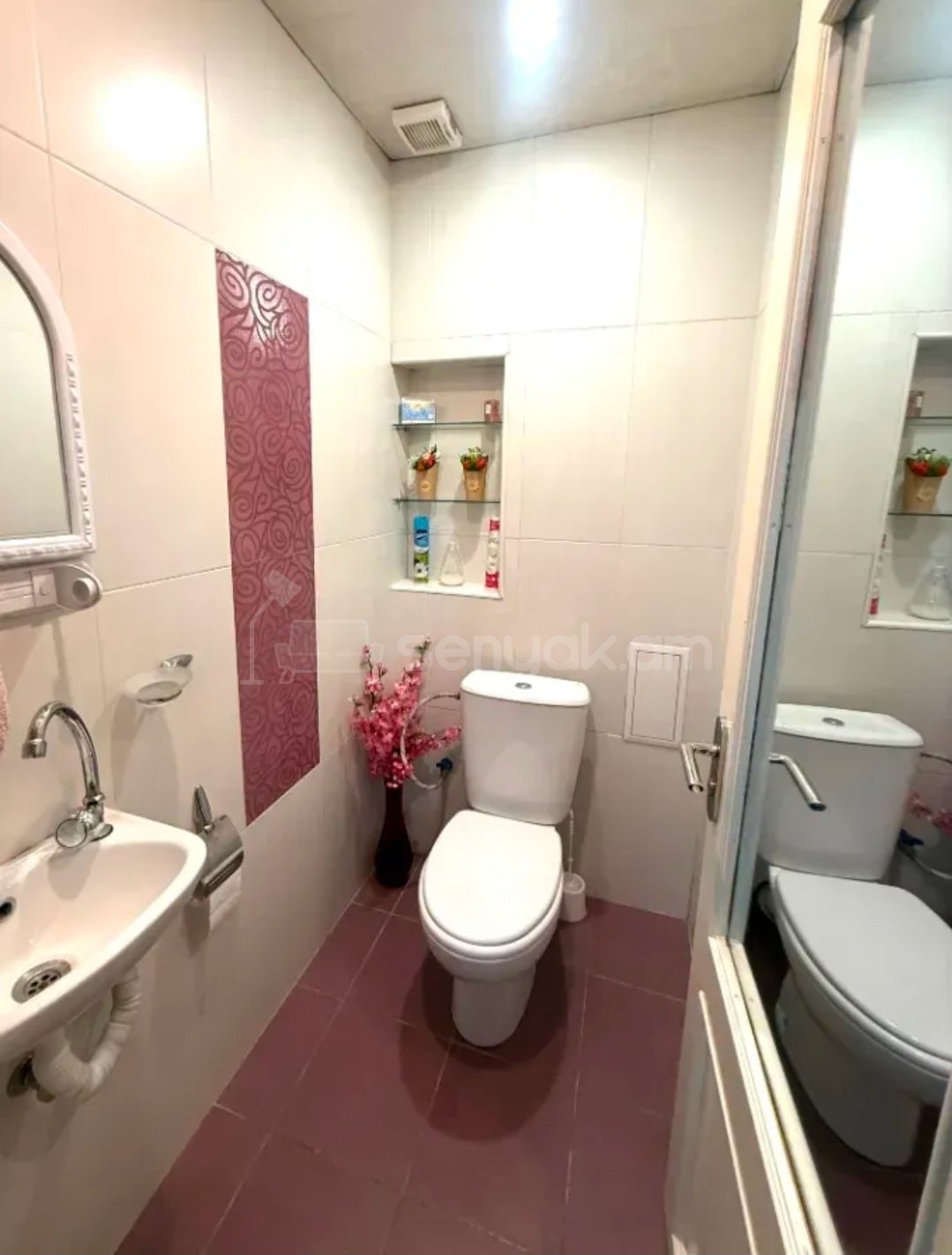 3 Սենյականոց Բնակարան Քարե Շենքում, 87քմ, 3/5 հարկ, Նորմալ Վիճակում, Կահավորված, Արևկող