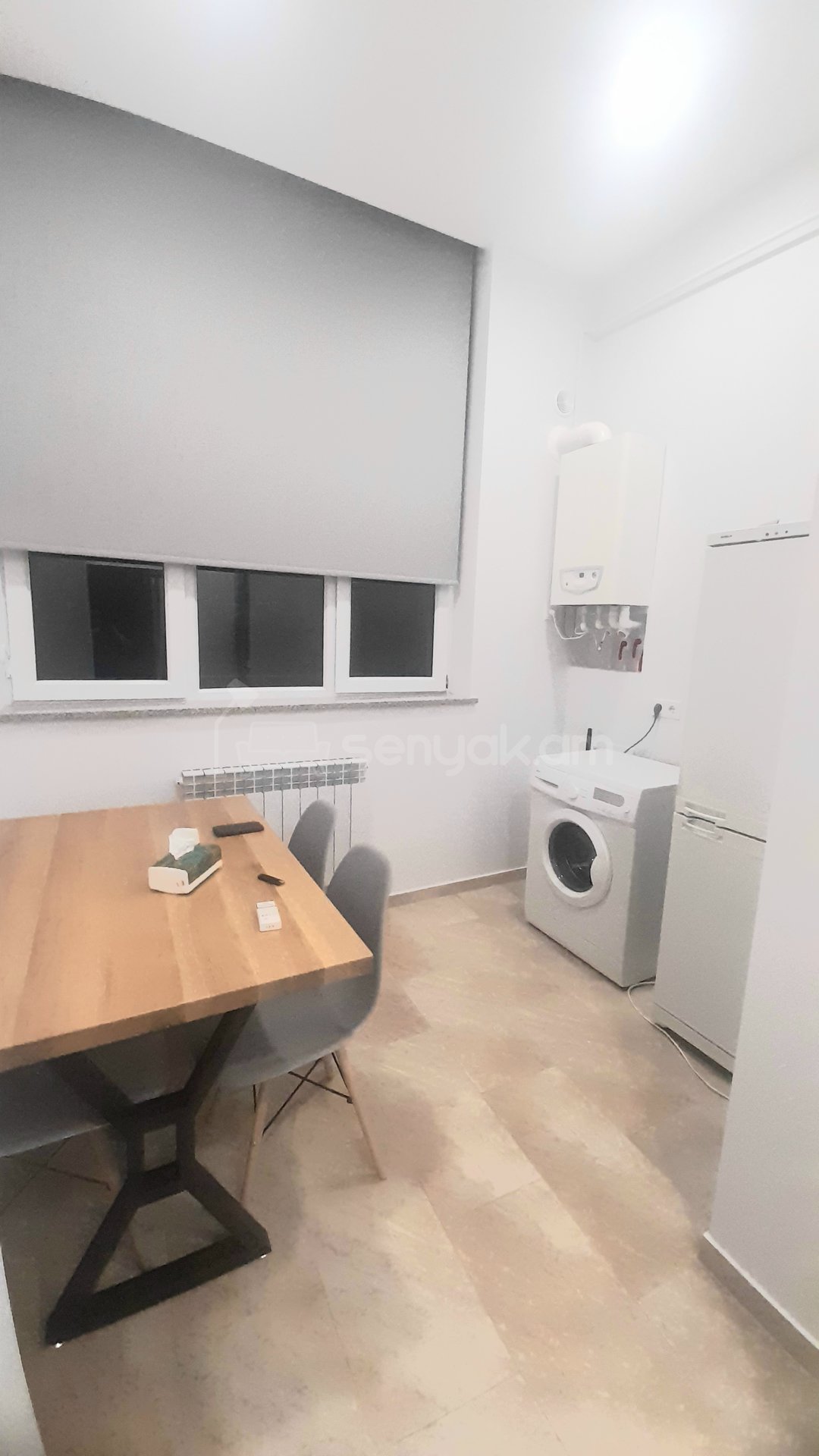 2 Սենյականոց Բնակարան Քարե Շենքում, 75քմ, 4/5 հարկ, Կապիտալ Վերանորոգված, Կահավորված, Արևկող