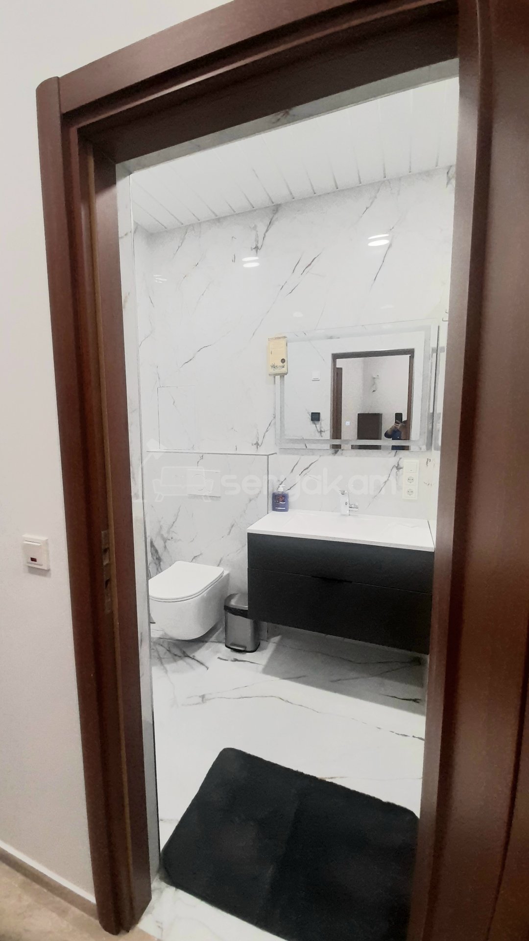 2 Սենյականոց Բնակարան Քարե Շենքում, 75քմ, 4/5 հարկ, Կապիտալ Վերանորոգված, Կահավորված, Արևկող