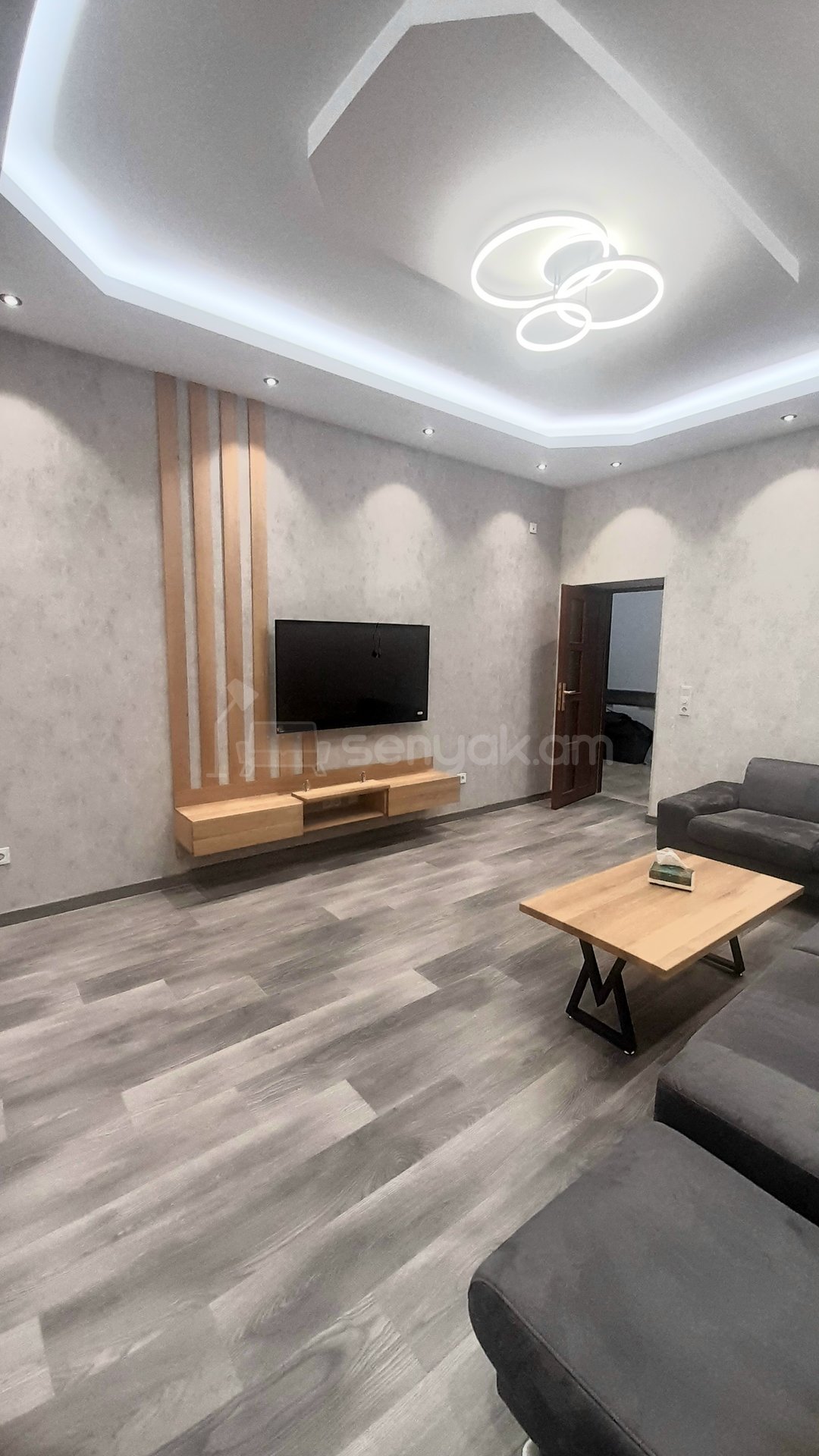 2 Սենյականոց Բնակարան Քարե Շենքում, 75քմ, 4/5 հարկ, Կապիտալ Վերանորոգված, Կահավորված, Արևկող