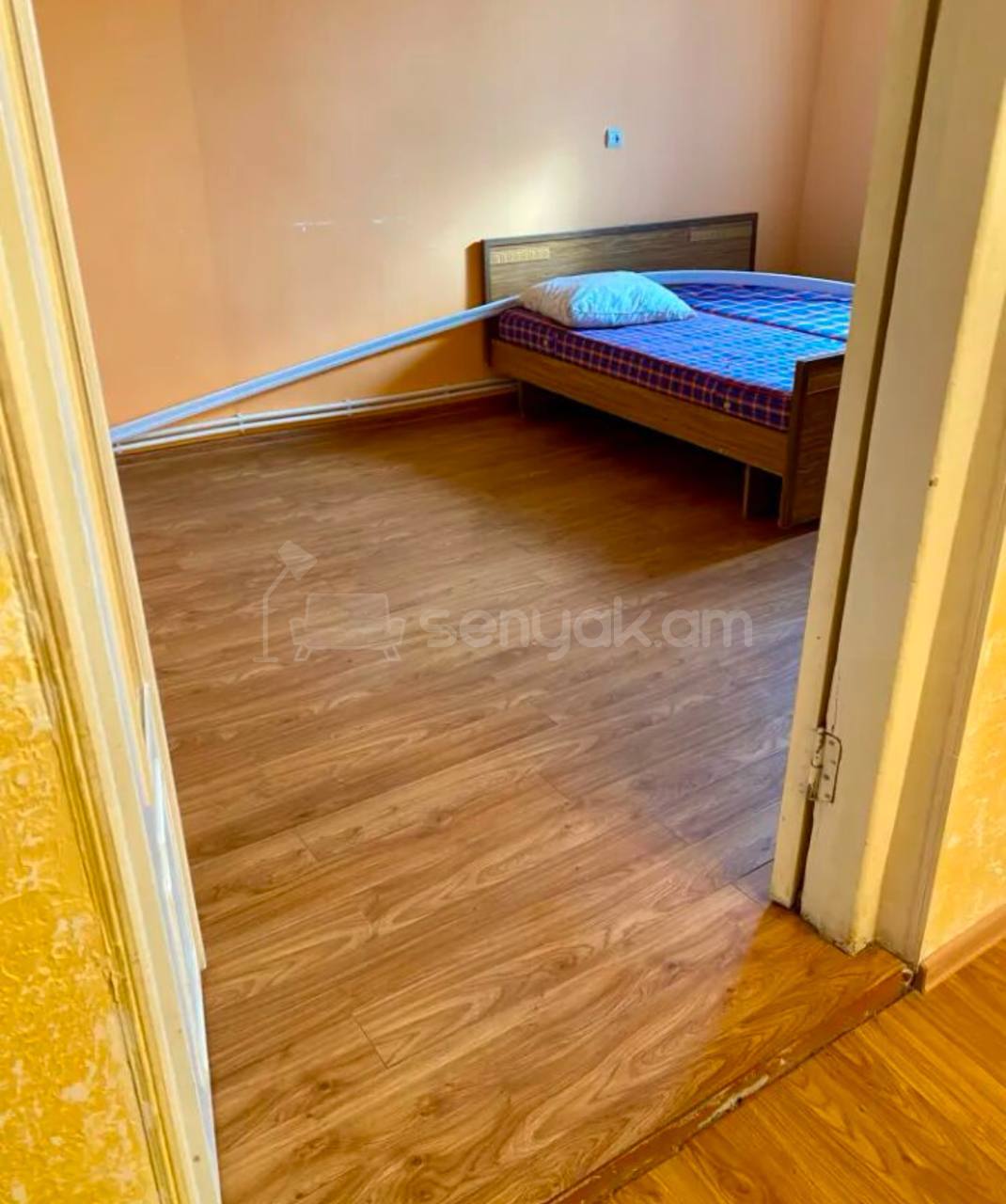 3 Սենյականոց Սեփական Տուն, 90քմ, Նորմալ Վիճակում, Կահավորված, Ավտոտնակով