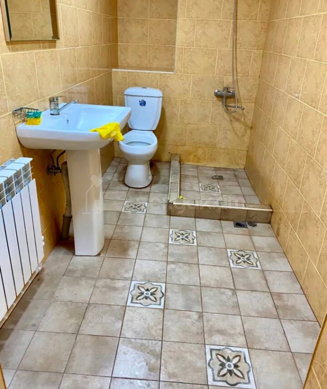 3 Սենյականոց Սեփական Տուն, 90քմ, Նորմալ Վիճակում, Կահավորված, Ավտոտնակով