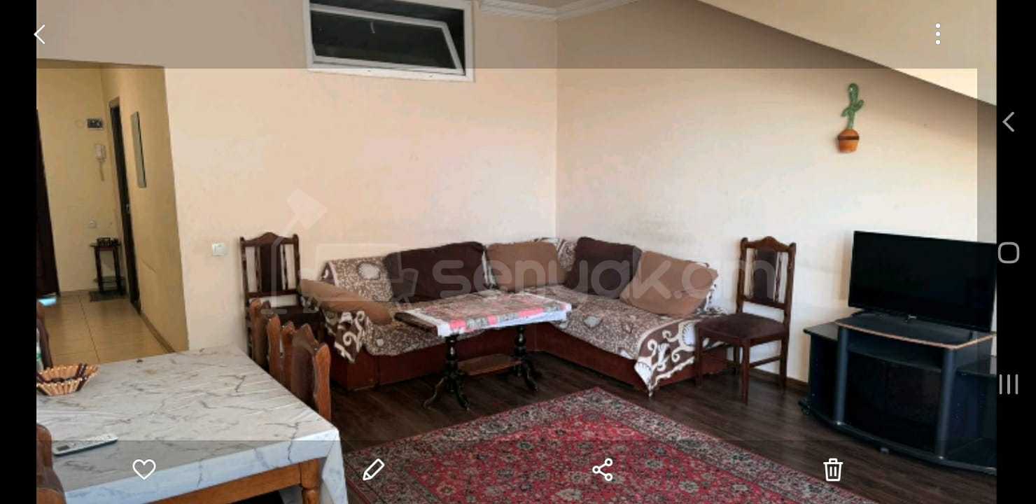 2 Սենյականոց Բնակարան Քարե Շենքում, 65քմ, 4/4 հարկ, Նորմալ Վիճակում, Կահավորված