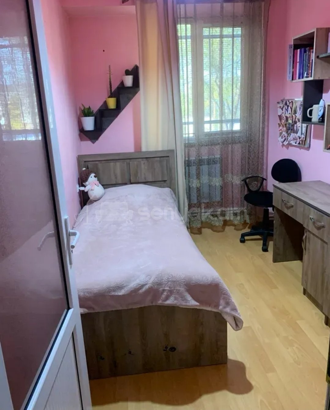 4 Սենյականոց Բնակարան, 87քմ, 1/9 հարկ, Կապիտալ Վերանորոգված, Կահավորված, Արևկող