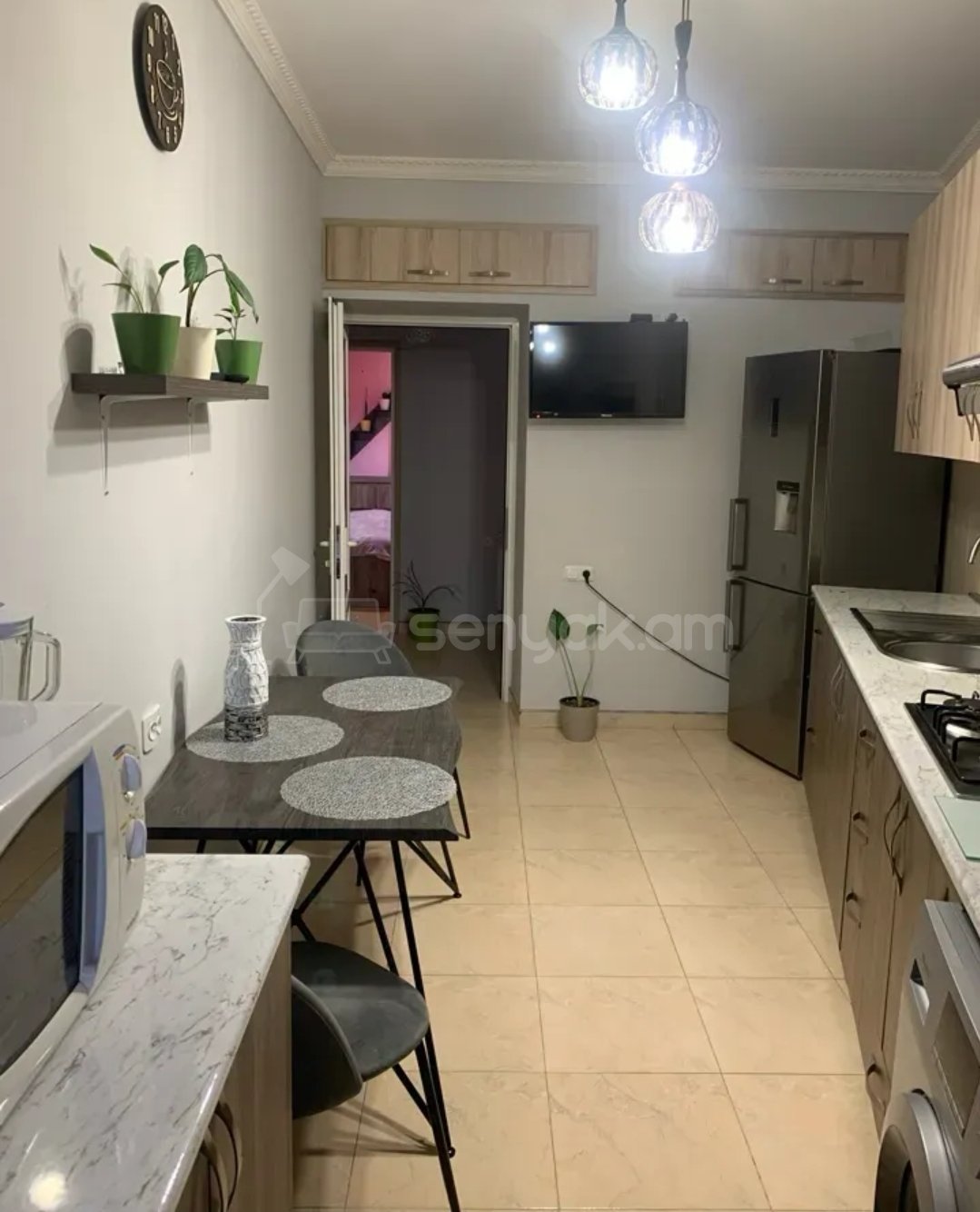 4 Սենյականոց Բնակարան, 87քմ, 1/9 հարկ, Կապիտալ Վերանորոգված, Կահավորված, Արևկող