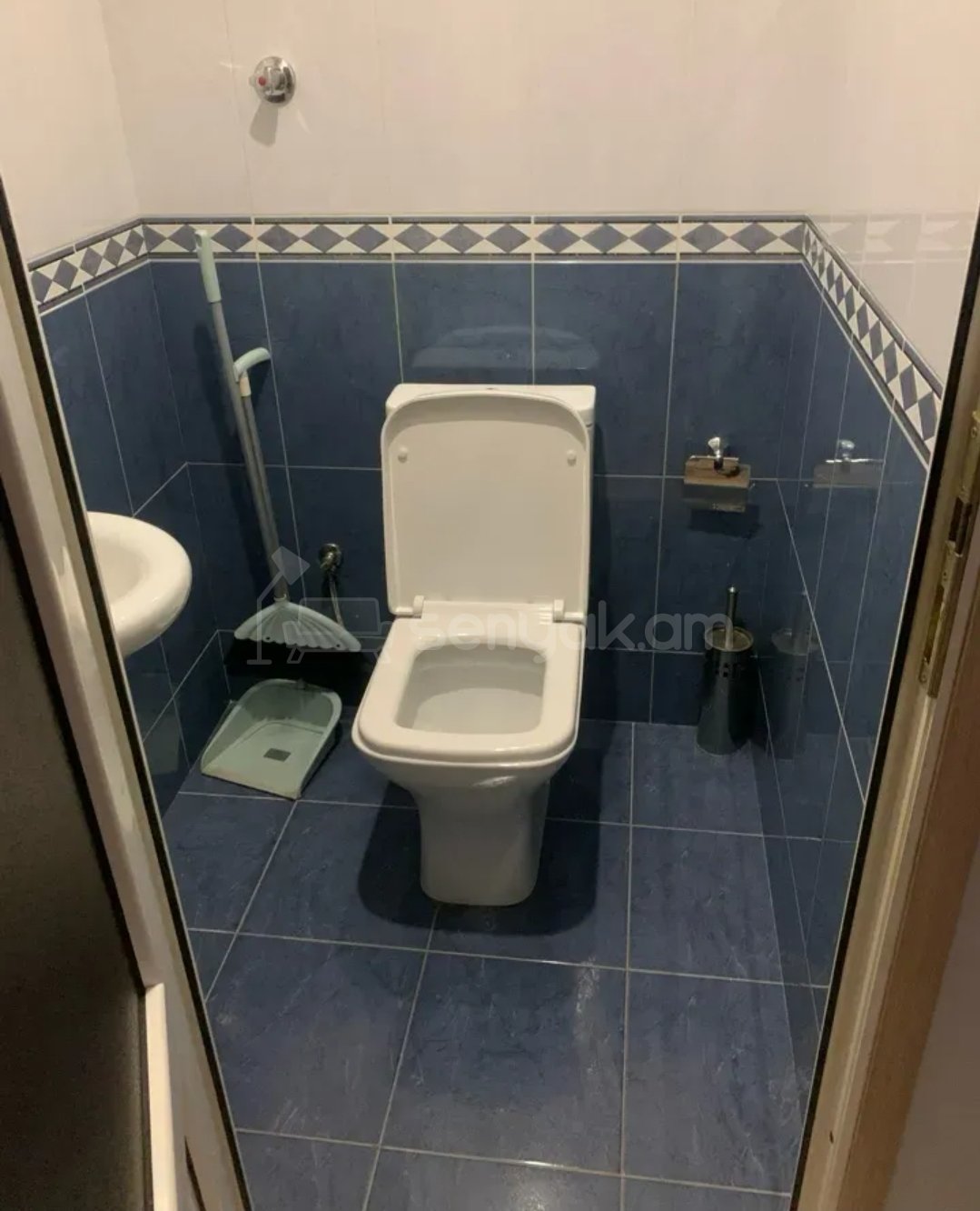 4 Սենյականոց Բնակարան, 87քմ, 1/9 հարկ, Կապիտալ Վերանորոգված, Կահավորված, Արևկող