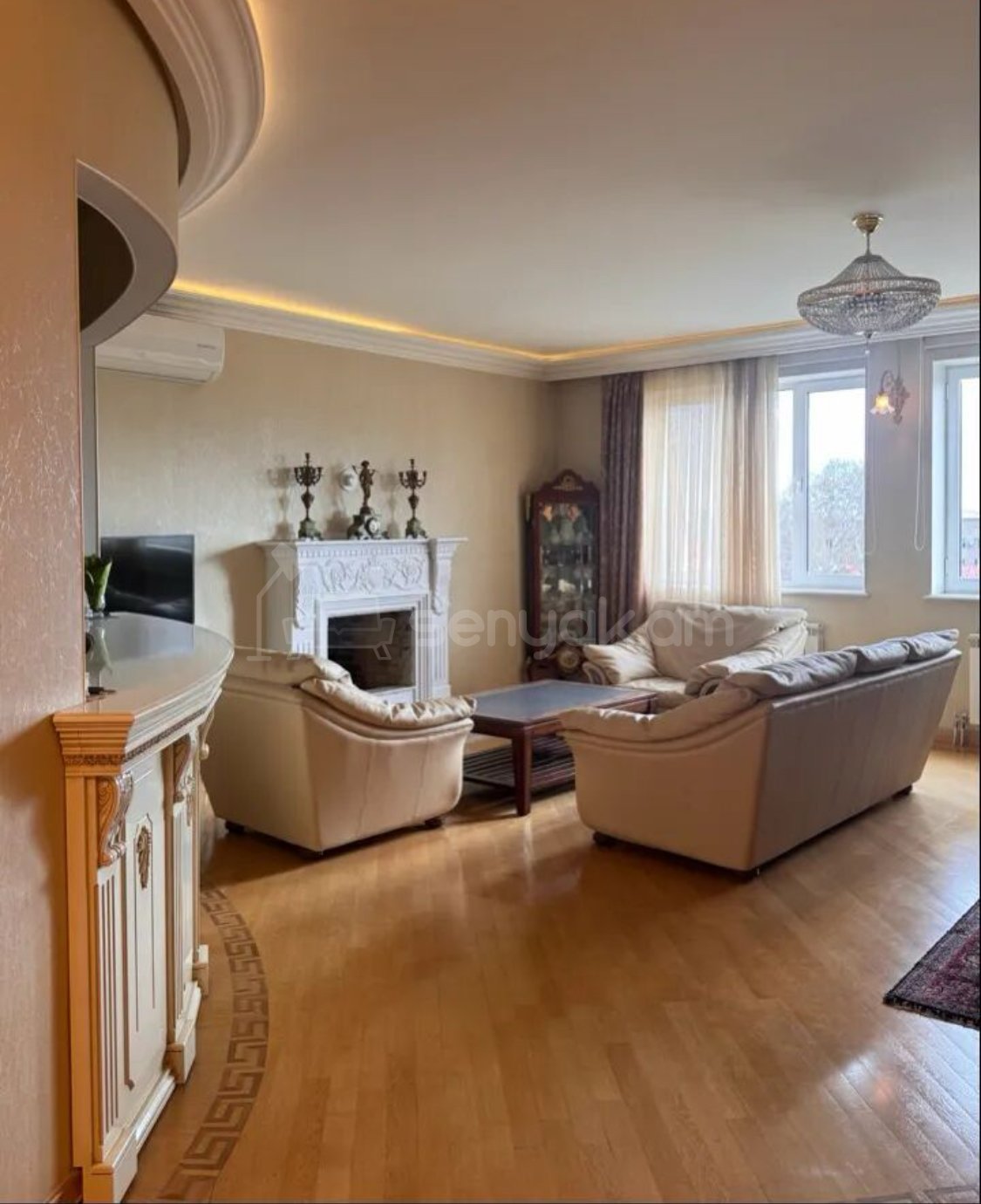 3 Սենյականոց Բնակարան Քարե Շենքում, 110քմ, 5/5 հարկ, Դիզայներական Վերանորոգված, Կահավորված