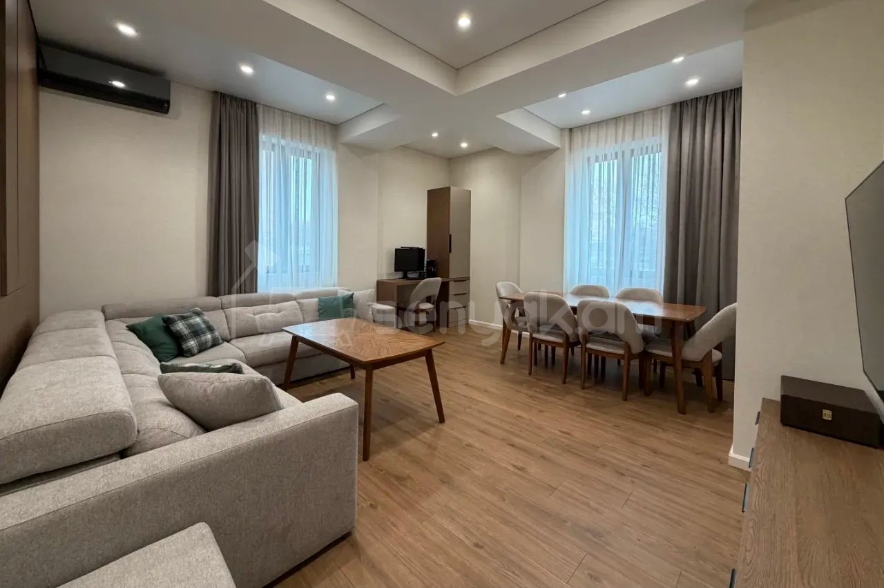 3 Սենյականոց Բնակարան Նորակառույցում, 77քմ, 2/6 հարկ, Դիզայներական Վերանորոգված