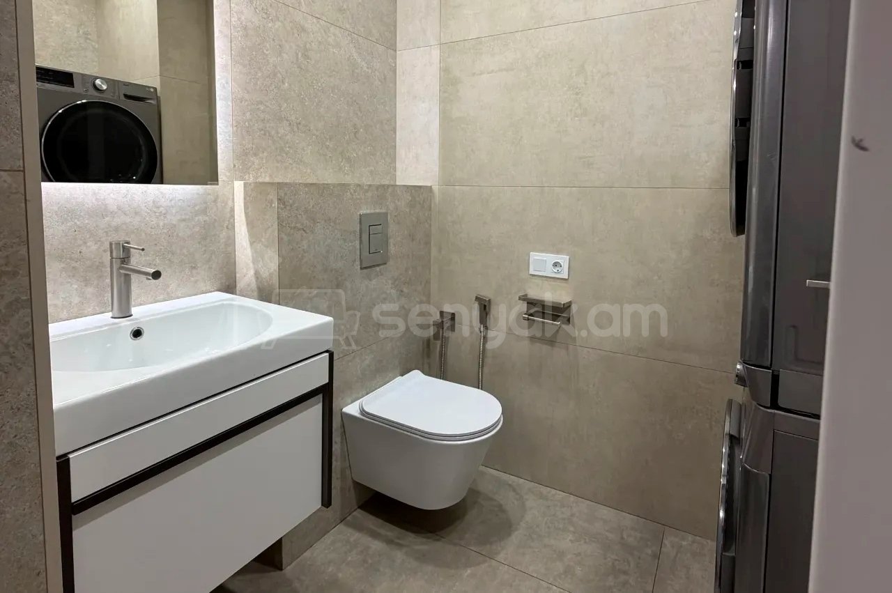 3 Սենյականոց Բնակարան Նորակառույցում, 77քմ, 2/6 հարկ, Դիզայներական Վերանորոգված