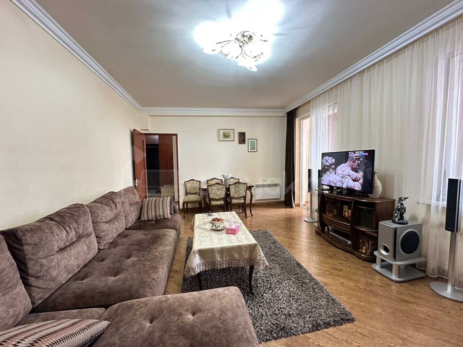 3 Սենյականոց Բնակարան, 78քմ, 3/12 հարկ, Կապիտալ Վերանորոգված