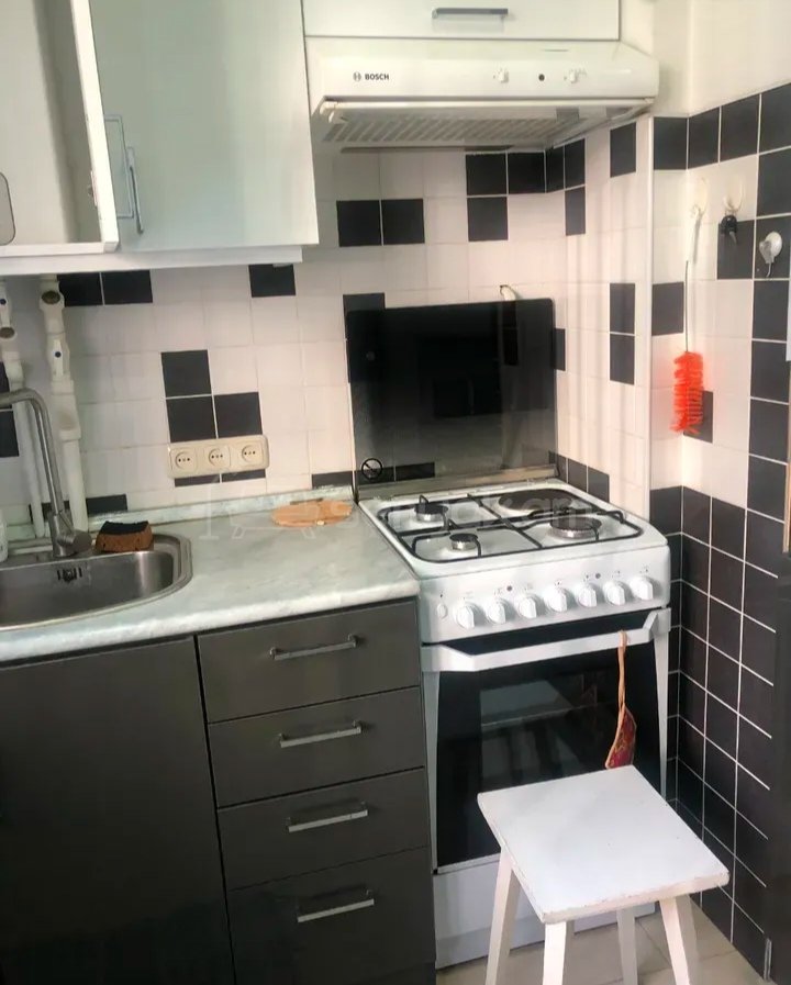 2 Սենյականոց Բնակարան, 50քմ, 1/9 հարկ, Նորմալ Վիճակում, Կահավորված