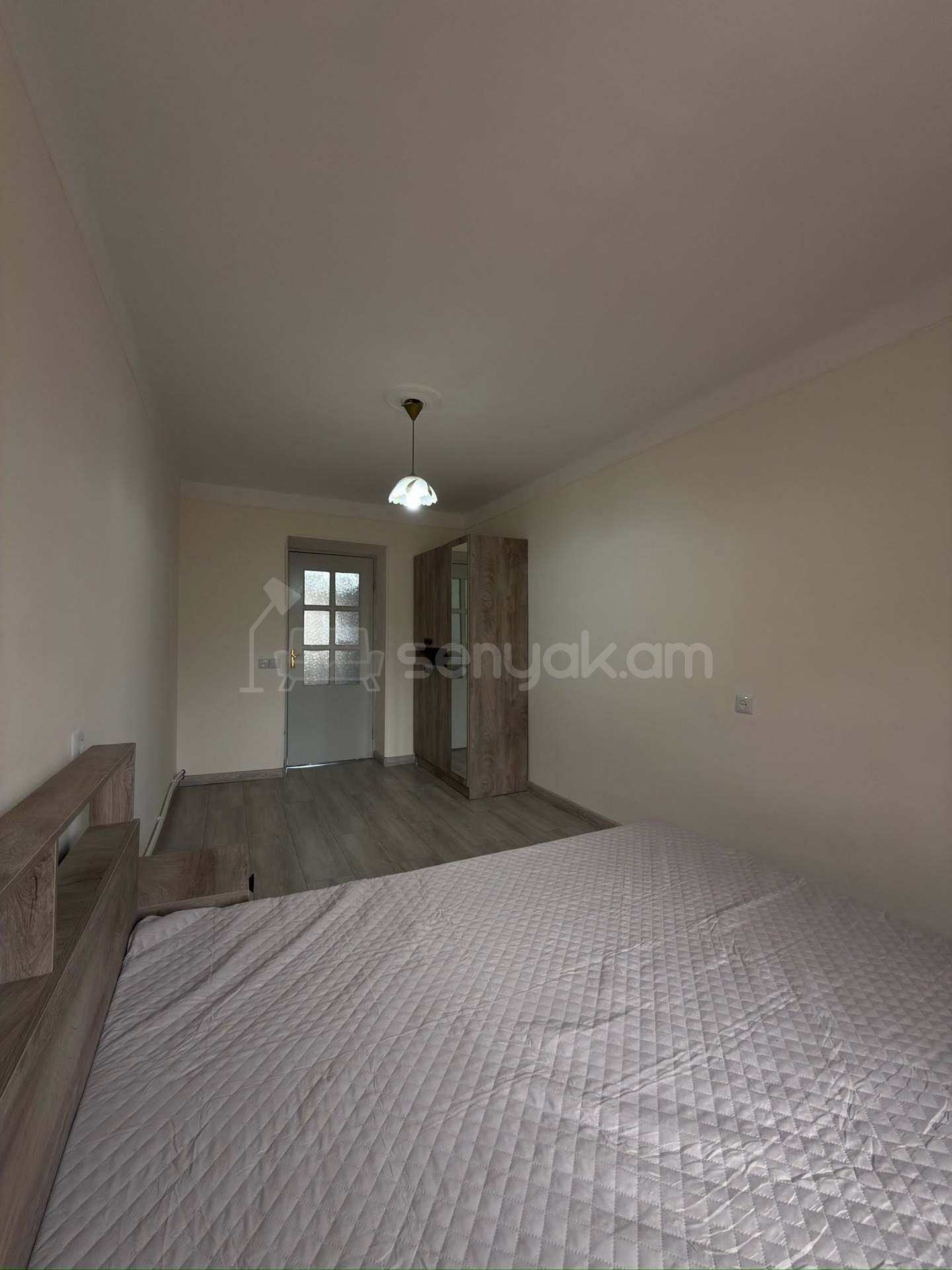 2 Սենյականոց Բնակարան Քարե Շենքում, 60քմ, 4/5 հարկ, Կապիտալ Վերանորոգված, Կահավորված, Արևկող