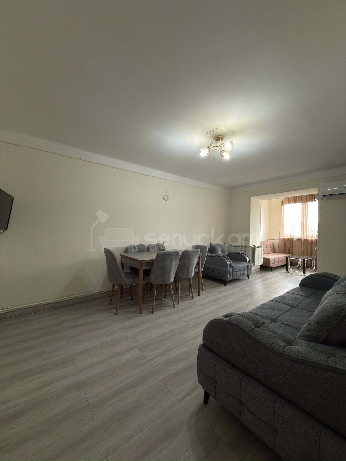 2 Սենյականոց Բնակարան Քարե Շենքում, 60քմ, 4/5 հարկ, Կապիտալ Վերանորոգված, Կահավորված, Արևկող