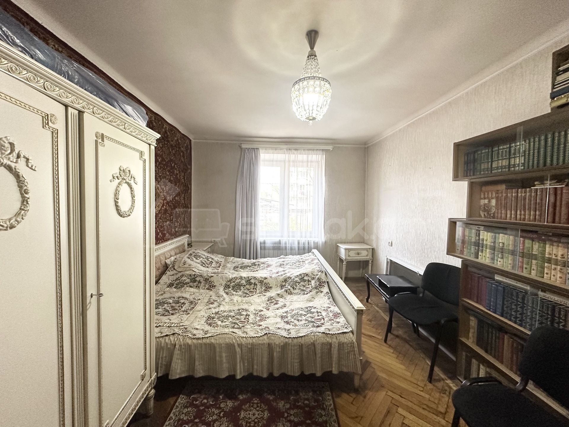 3 Սենյականոց Բնակարան Քարե Շենքում, 75քմ, 2/5 հարկ, Կոսմետիկ Վերանորոգված