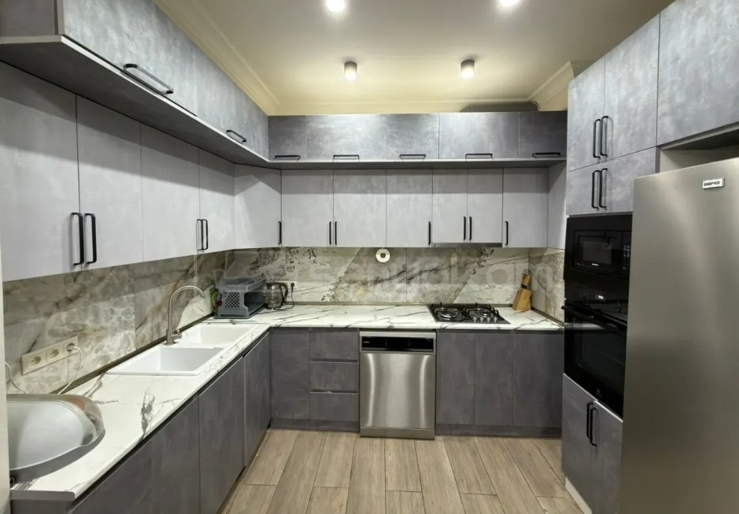 4 Սենյականոց Բնակարան Նորակառույցում, 110քմ, 3/18 հարկ, Կապիտալ Վերանորոգված