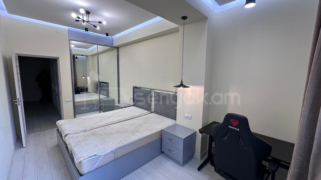 3 Սենյականոց Բնակարան Նորակառույցում, 80քմ, 3/15 հարկ, Կապիտալ Վերանորոգված, Կահավորված