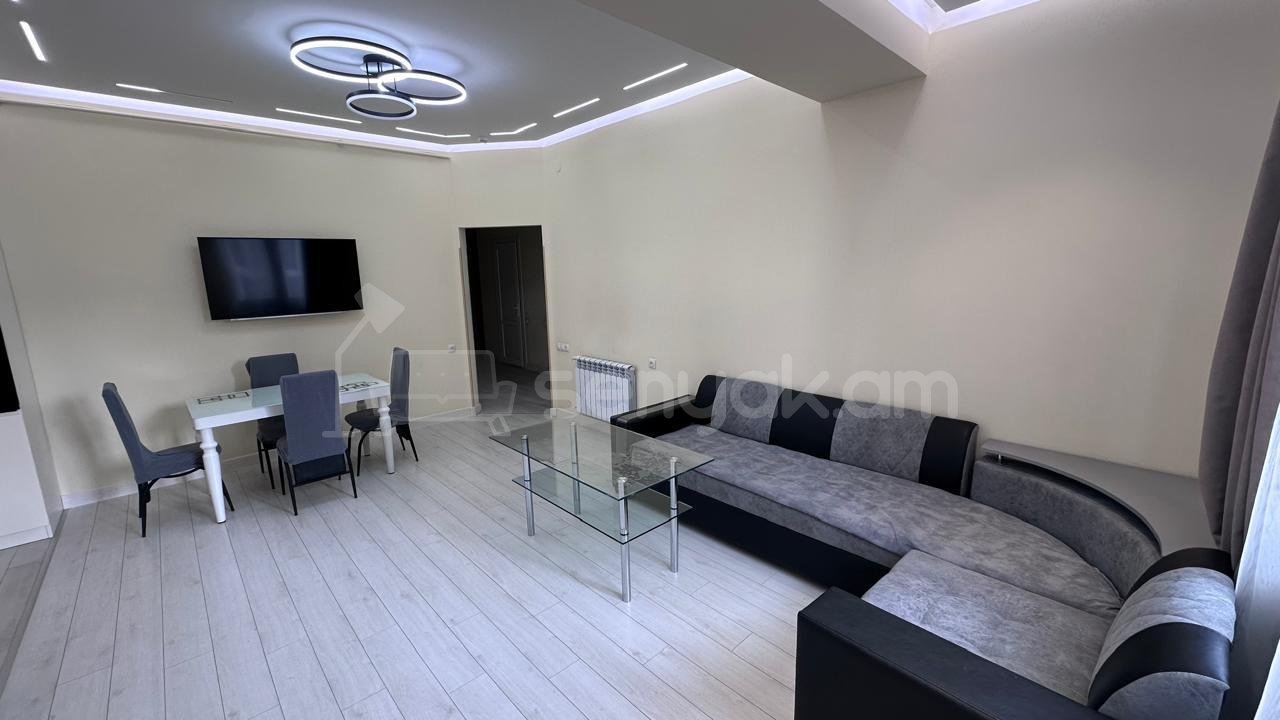 3 Սենյականոց Բնակարան Նորակառույցում, 80քմ, 3/15 հարկ, Կապիտալ Վերանորոգված, Կահավորված