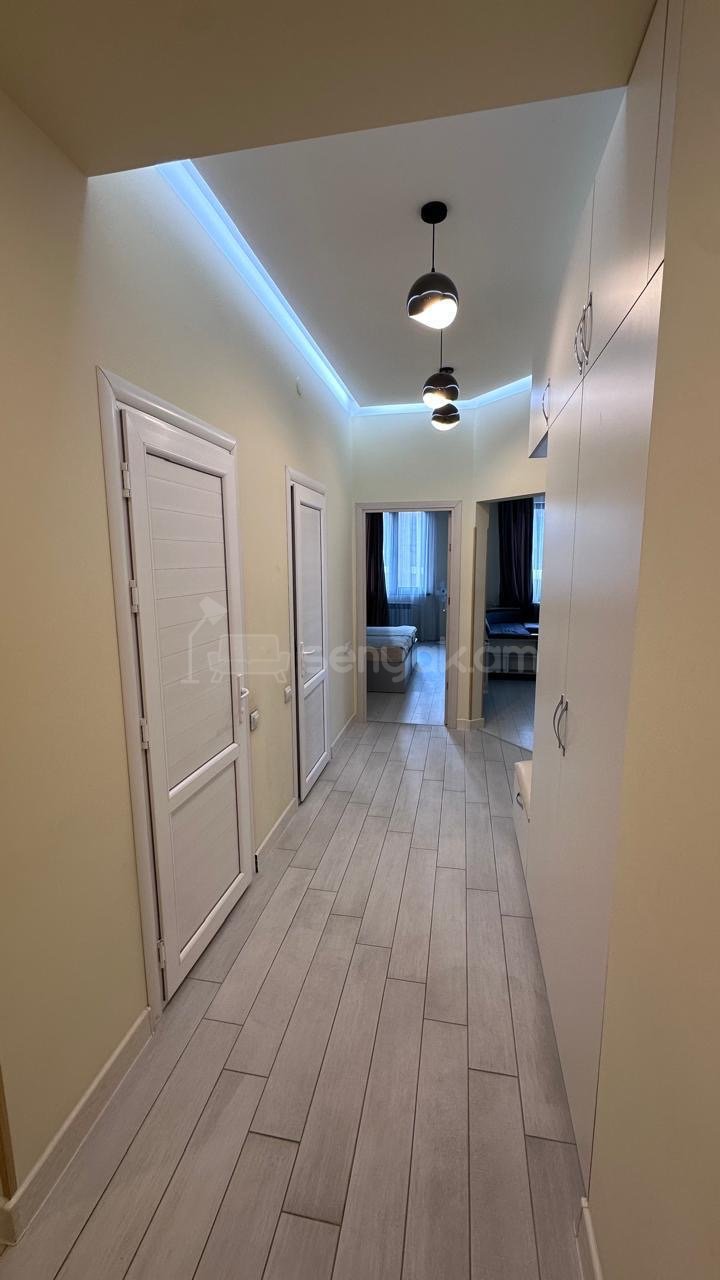 3 Սենյականոց Բնակարան Նորակառույցում, 80քմ, 3/15 հարկ, Կապիտալ Վերանորոգված, Կահավորված