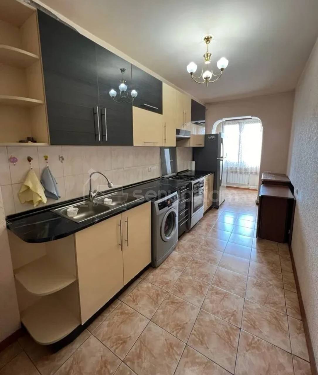 4 Սենյականոց Բնակարան, 98քմ, 9/9 հարկ, Կապիտալ Վերանորոգված, Կահավորված, Արևկող