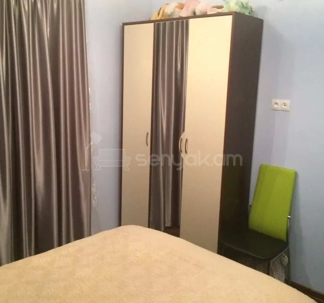 3 Սենյականոց Բնակարան Քարե Շենքում, 62քմ, 4/5 հարկ, Կապիտալ Վերանորոգված