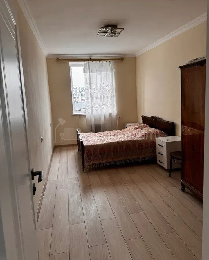 2 Սենյականոց Բնակարան Քարե Շենքում, 58քմ, 3/5 հարկ, Կապիտալ Վերանորոգված, Կահավորված