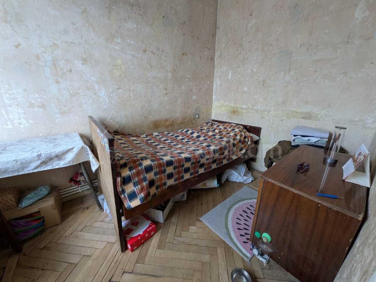 2 Սենյականոց Բնակարան Քարե Շենքում, 60քմ, 5/5 հարկ, Պետական Վիճակում