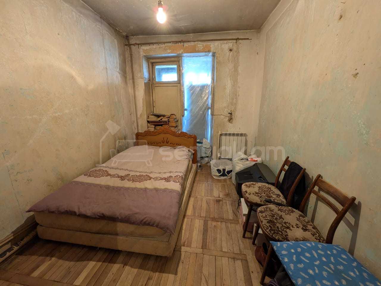 2 Սենյականոց Բնակարան Քարե Շենքում, 60քմ, 5/5 հարկ, Պետական Վիճակում