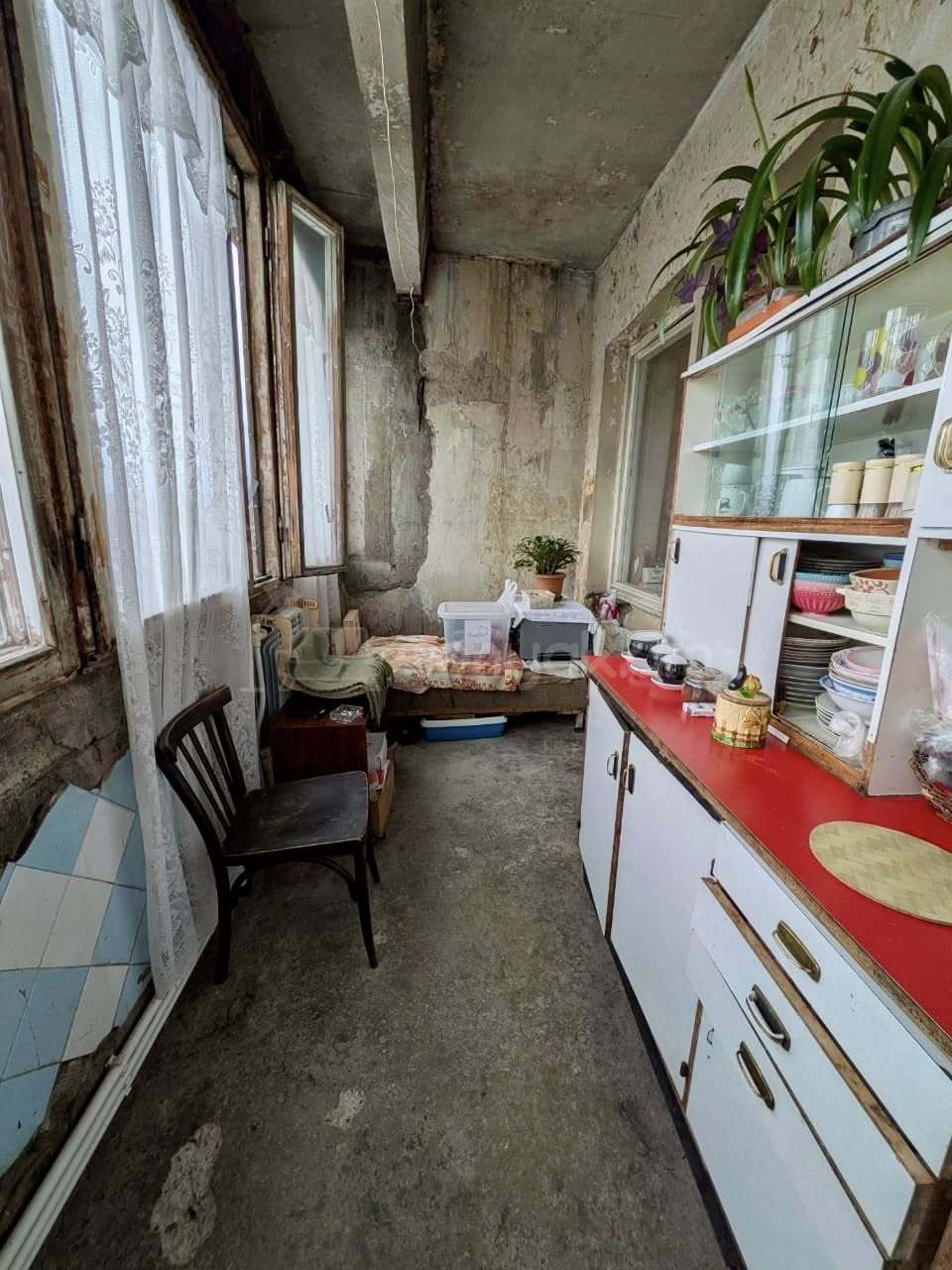 3 Սենյականոց Բնակարան Քարե Շենքում, 60քմ, 5/5 հարկ, Զրոյական Վիճակում