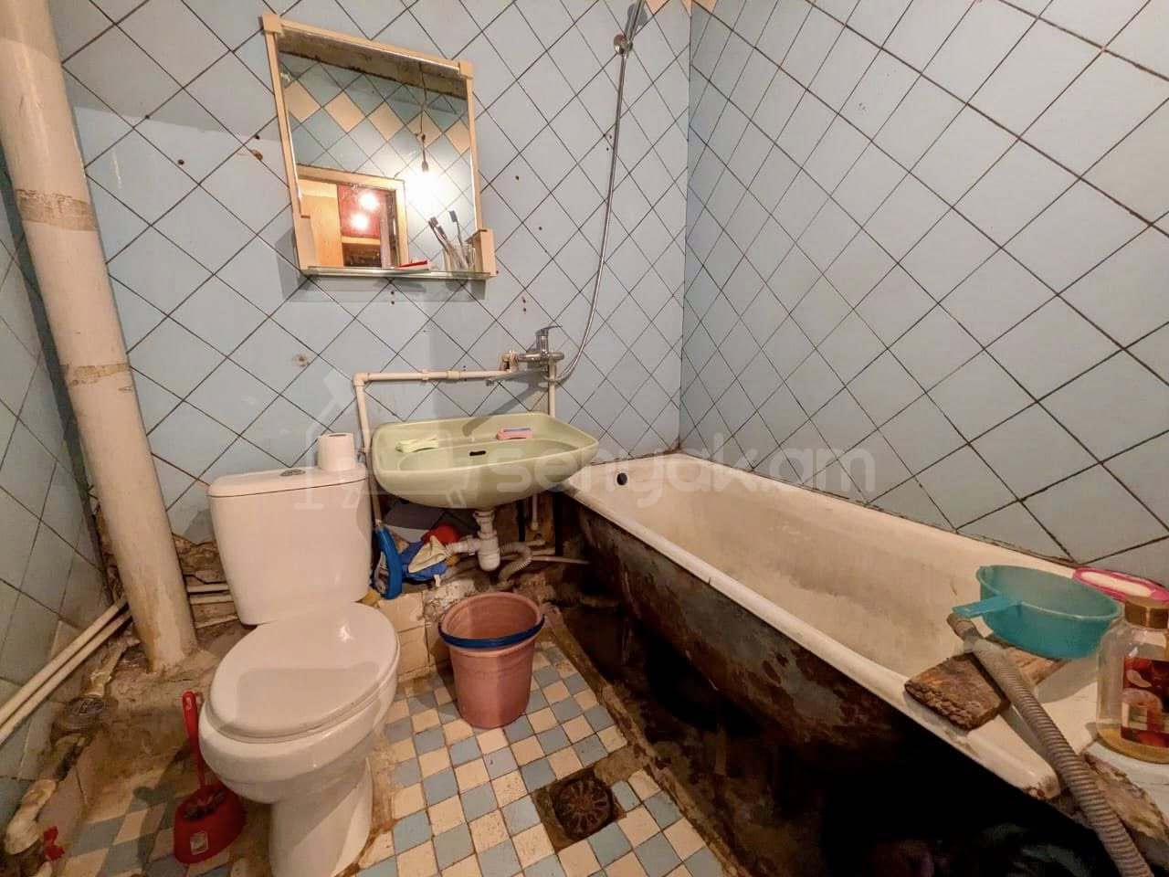 3 Սենյականոց Բնակարան Քարե Շենքում, 60քմ, 5/5 հարկ, Զրոյական Վիճակում