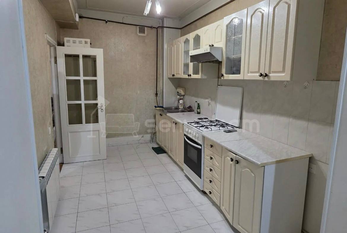 3 Սենյականոց Բնակարան, 76քմ, 8/12 հարկ, Կոսմետիկ Վերանորոգված, Կահավորված