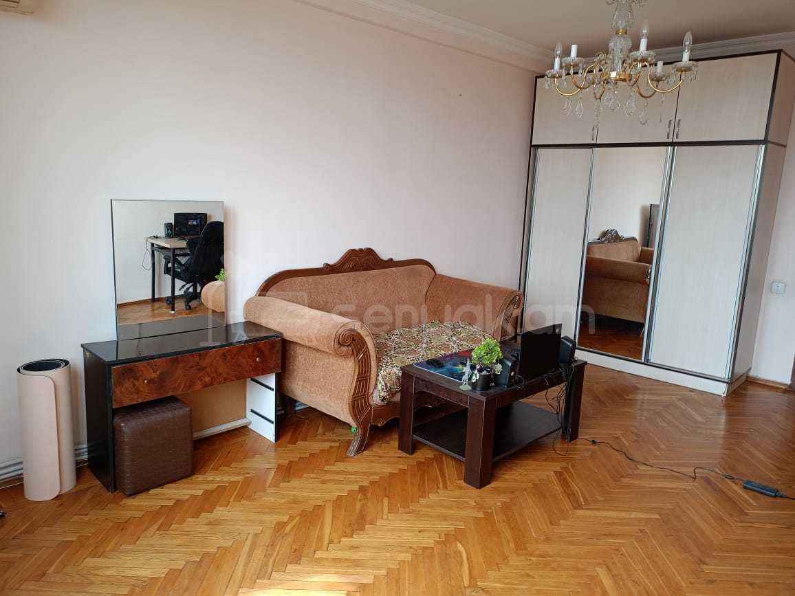 1 Սենյականոց Բնակարան, 60քմ, 6/8 հարկ, Կապիտալ Վերանորոգված, Կահավորված, Արևկող