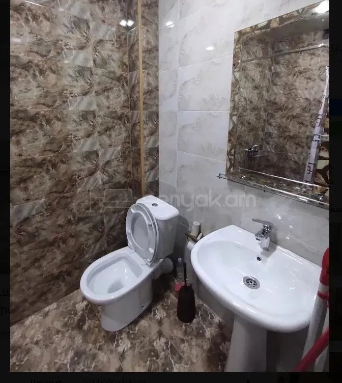 1 Սենյականոց Բնակարան Քարե Շենքում, 50քմ, 5/5 հարկ, Կապիտալ Վերանորոգված, Կահավորված