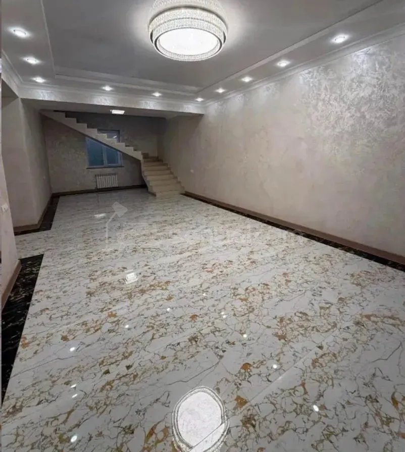 5 Սենյականոց Շքեղ Առանձնատուն, 240քմ, Լողավազանով, Ավտոտնակով