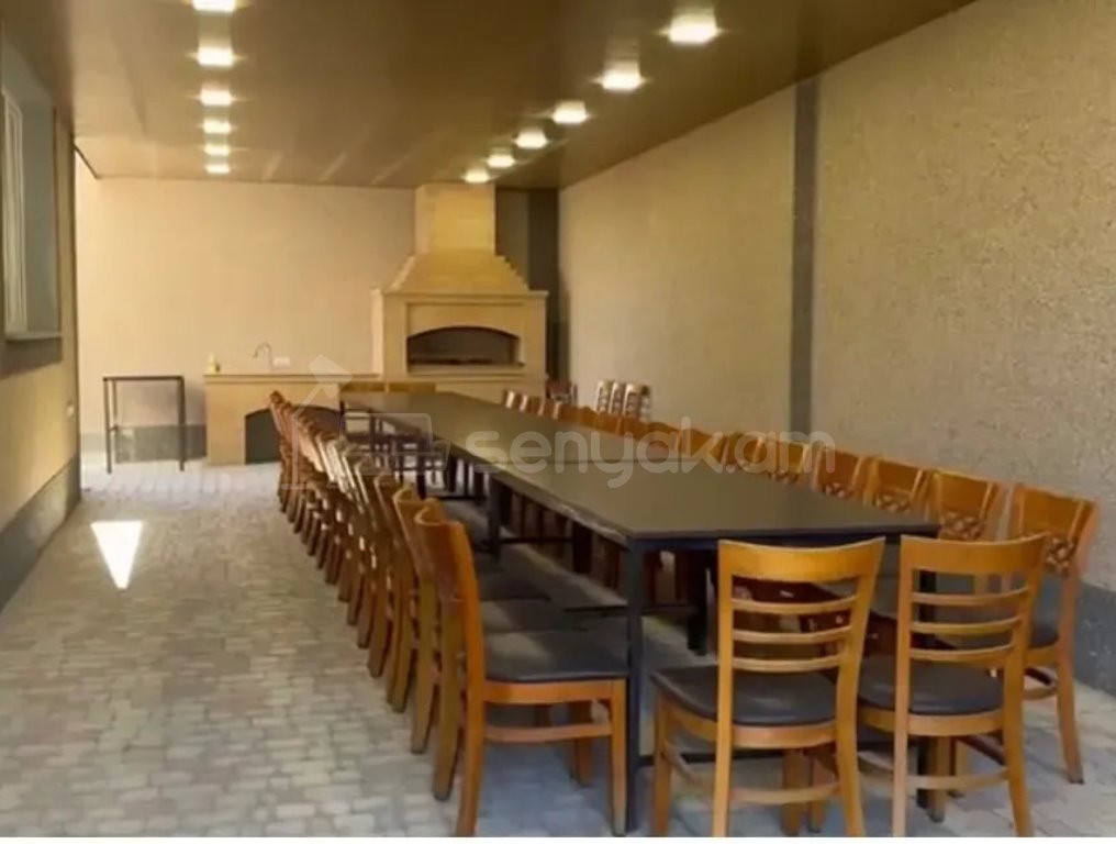 5 Սենյականոց Շքեղ Առանձնատուն, 240քմ, Լողավազանով, Ավտոտնակով