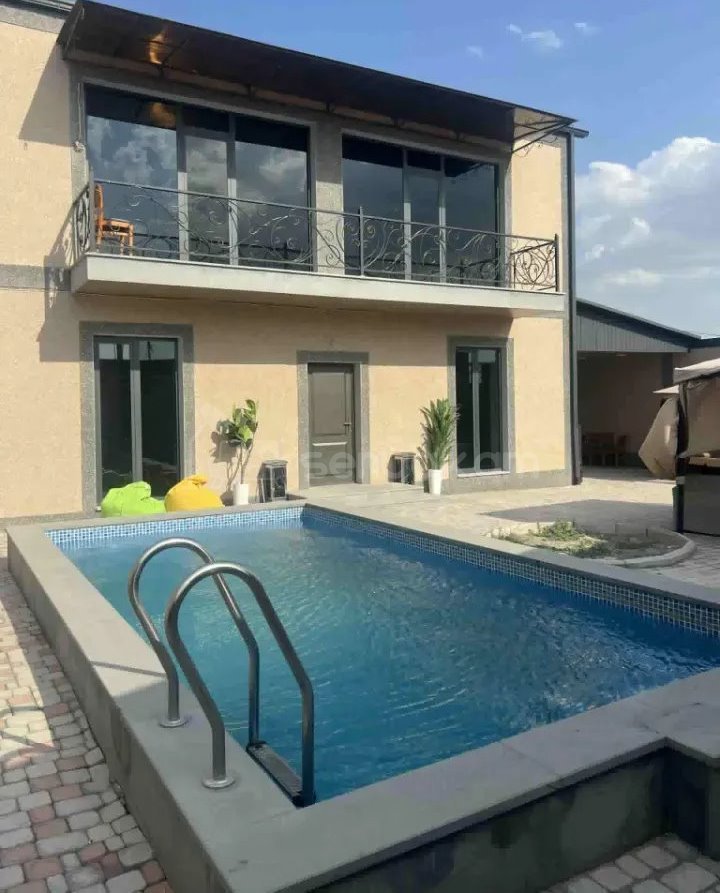 5 Սենյականոց Շքեղ Առանձնատուն, 240քմ, Լողավազանով, Ավտոտնակով