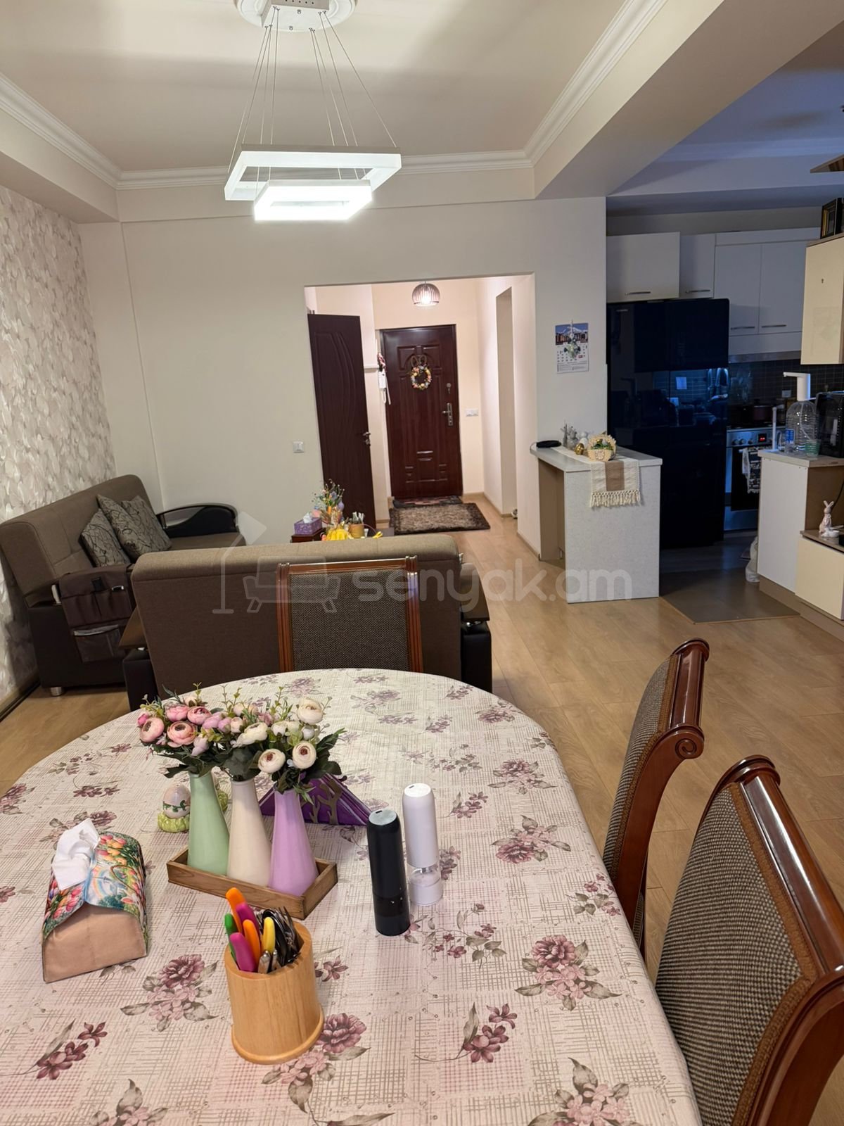 3 Սենյականոց Բնակարան, 92քմ, 1/6 հարկ, Կապիտալ Վերանորոգված