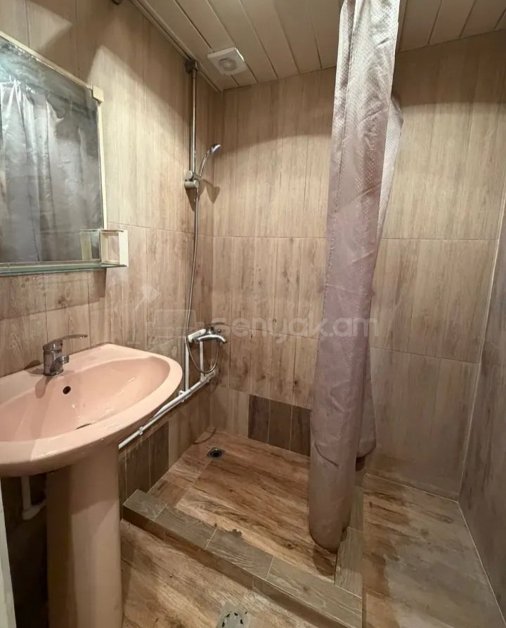 2 Սենյականոց Բնակարան, 66քմ, 5/12 հարկ, Կոսմետիկ Վերանորոգված, Մասամբ Կահավորված