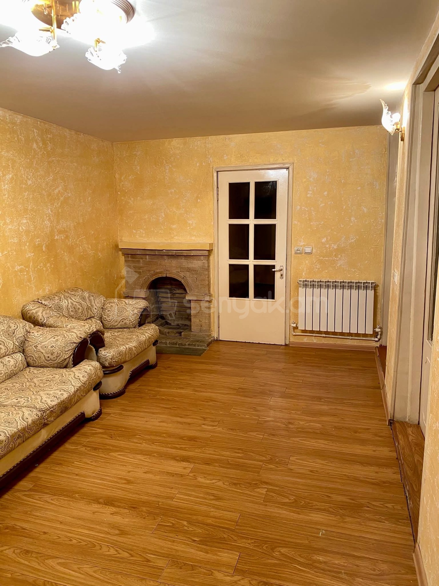 3 Սենյականոց Սեփական Տուն, 90քմ, Նորմալ Վիճակում, Կահավորված